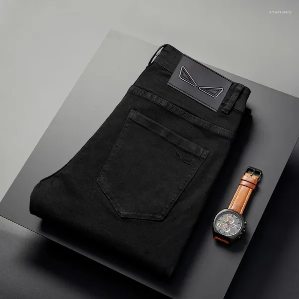 Jeans pour hommes 2024 Porter une mode de luxe abordable Pure Black Simple All-Match Stretch Slim Pantalon