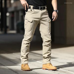 Jeans para hombres 2024 Pantalones de carga tácticos militares Pantalones de trabajo de safari Multi-bolsillo impermeable Senderismo Sprots al aire libre para hombres Monos sueltos