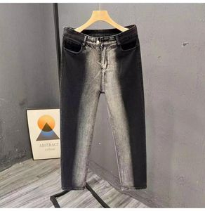 Jeans pour hommes A01181 Mode 2024 Piste de luxe Design européen Vêtements de style de fête