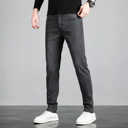 Jeans para hombres Llegada Moda Hombres Estiramiento Color Negro Casual Lápiz Pantalones Elásticos Pantalones apretados Streetwear Estrecho Flaco