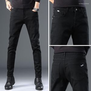 Jeans pour hommes Pantalons en denim noir pour hommes