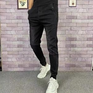 Jeans pour hommes Pantalon noir Stretch Elastic Man Cowboy Pantalon Harem Harajuku Tendance 2024 Style coréen en XS Lâche
