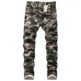 Jeans para hombres Camuflage Personalidad Plus STACK STRING Ejército de impresión verde Denim Pantalización Casual Diseño