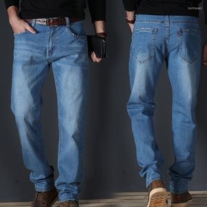 Pantalones vaqueros para hombre Pantalones informales Pantalones de negocios de gran tamaño Ventas directas 2023 Moda Denim Four Seasons Straight