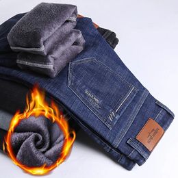Jeans pour hommes classique coupe régulière polaire affaires mode lâche décontracté pantalon extensible marque masculine plus velours rembourré pantalon chaud 231214