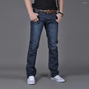 Jeans pour hommes Pantalon en denim droit classique Printemps Été Mode Bouton bleu profond Taille haute Vêtements de travail quotidiens Pantalons longs