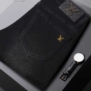 Designer de jeans masculin 2022 automne / hiver Nouvelle marque slim fit petit pantalon de mode noir à jambe droite z # 012