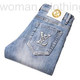 Heren jeans ontwerper 2022 Europe station jeans heren zomerstijl licht kleur printen Koreaanse versie slank fit elastische kleine voet casual broek trend gkcs
