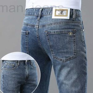 Designer de jeans pour hommes 2023 Automne Nouveau produit Slim Fit Petite jambe droite Marque de mode Pantalon élastique polyvalent Produits européens haut de gamme U1H4