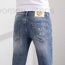 Heren jeans ontwerper 2023 European slanke fit elastische voeten voor mannen lichte kleur bedrukte Koreaanse casual heren herfst lange broek trend 1sct