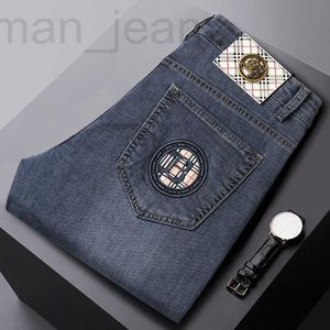 Designer en jeans masculin 2023 Pantalon de jean mince d'été élastique Slim Fit Straight Tube Embroderie Soft, Luxury, Fashion Brand JMYV Polvyle