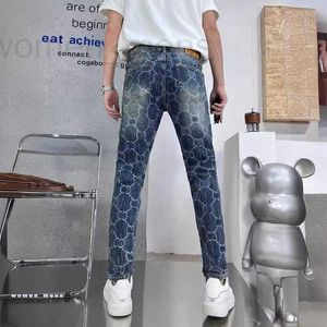 Designer en jeans masculin 2024 printemps / été Nouvelle marque à la mode Jacquard usé petit pantalon de jambe droite Youth Foot Cy9x