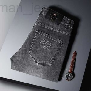 Designer de jeans pour hommes Automne et Hiver 2022 Nouvelle version coréenne imprimée Badge de mode haut de gamme Hot Drilled Slim Fit Pants I1VI