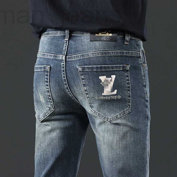 Diseñador de pantalones vaqueros para hombre Marca de moda de otoño Pantalones ajustados coreanos Pantalones ajustados gruesos bordados azul gris L1E8