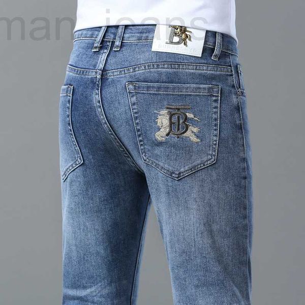 Jeans para hombres Diseñador Otoño Nuevos jeans para hombres Europeos Pequeños Corte recto Elástico Casual Versátil Mediados de cintura alta Marca de moda Jeans UDHL