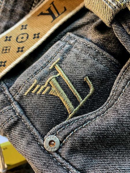 Jeans pour hommes Designer Ceinture Jeans pour marque de mode pour hommes Haut de gamme Pantalon brodé Jambes imprimé Micro Pantalon élastique Harlan Petits pieds G8