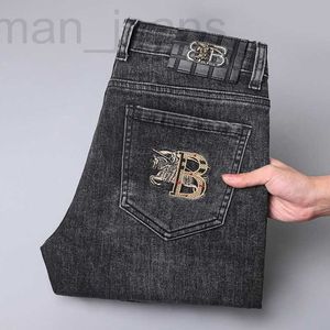 Jeans pour hommes Designer Noir Gris Automne et hiver Jeans pour hommes, coupe slim élastique, pantalons pour hommes de luxe légers, polyvalents, décontractés, haut de gamme, pantalons de luxe légers, nouveau style TZ7U