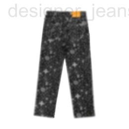 Jeans para hombres Jeans negros de diseñador Pantalones de mezclilla con bolsillo con estampado completo de flores viejas y estrellas para hombres guapos y modernos para hombres con pierna recta II0H XL25