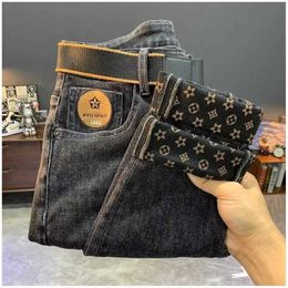 Jeans para hombres Diseñador Jeans estampados negros Marca de moda para hombres 2023 Verano Nuevo Ins Versión coreana Tendencia Pantalones de pierna pequeños ajustados para hombres LY8