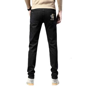 Jeans pour hommes Designer Designer Jeans brodés noirs stretch pantalons décontractés pour hommes de la mode de luxe haut de gamme MY8W 0FWN