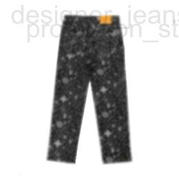 Jeans para hombres Diseñador Jeans negros de diseñador Pantalones de mezclilla con bolsillo con estampado completo de flores viejas y estrellas para hombres guapos y modernos para hombres con pierna recta II0H XL25 YCDH