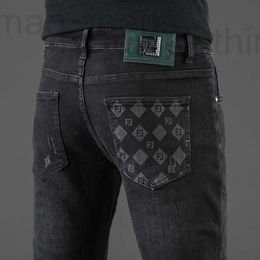 Jeans para hombres Diseñador Diseñador Hong Kong Marca de moda europea Negro para Slim Fit, Small Et, Otoño e invierno Nuevos pantalones largos casuales elásticos Hombres K45U OG8I