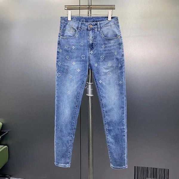 Jeans para hombres Diseñador Moda Jeans azul claro Pantalones casuales para hombre Pantalones de diseñador Pantalones con estampado de letras Jeans de negocios Leggings sueltos Pantalones de chándal de talla grande 28-40