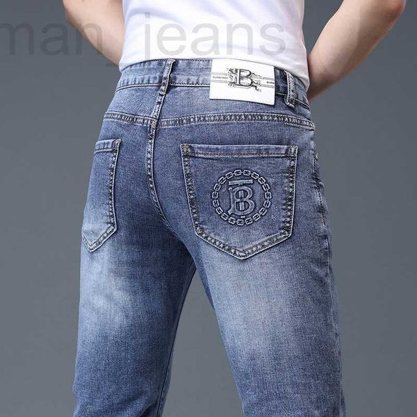 Designer de jeans pour hommes Focus sur les nouveaux produits haut de gamme d'automne et d'hiver, jeans légers de marque de mode de luxe, coupe slim pour hommes, petits pieds, loisirs élastiques, coréen B 5GRN