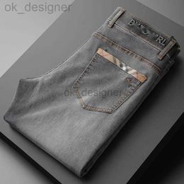 Diseñador de jeans masculinos Fashion High End Fashion Warhorse Gray Waved Elastic Jeans para los hombres pequeños Fit de pie pequeño tendencia casual pantalones para hombres