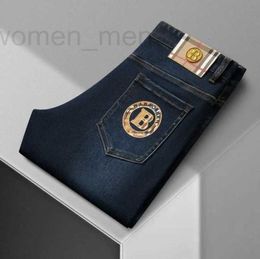 Jeans de jeans masculin concepteur haut de gamme de luxe léger pour hommes et lettre d'hiver de marque d'automne et d'hiver le design de mode européen slim fit pantalon lb8l