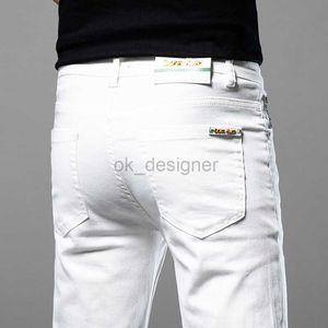 Designer de jeans masculin concepteur haut de gamme printemps et d'été Nouveaux jeans blancs masculins slim slim small pantalon de jambe de la marque de la marque à la mode masculine
