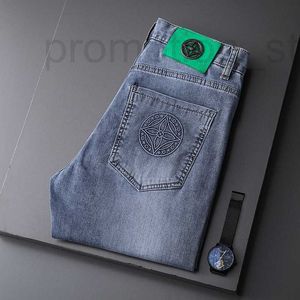 Concepteur de jeans masculin Spring haut / été nouveau couleur claire brodée d'eau fantôme fantôme vert élastique slim slim small pieds pantalon tendance marque ps00