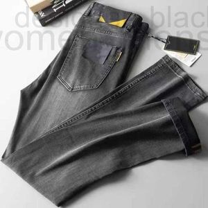 Jeans pour hommes Jeans de marque Designer Fashion Letter Eyes Premium Luxury Wash Résistant à l'usure Patch de rangée supérieure Moto Vintage Pantalon d'affaires extensible Q2UO GVIQ