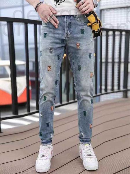 Jeans para hombres Jeans de diseñador Hots Mens Summer New Fashion Versátil Personalidad Carta Bordado Lavado Slim Fit Juventud JPG2 6GY3