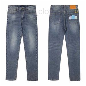 Jeans para hombres Jeans de diseñador Piernas para hombre Tenedor abierto Apretado Calabaza Capris Denim Pantalones rectos Espesar Adelgazar Estiramiento Jean Pantalones Homme Ropa Bordado Impresión