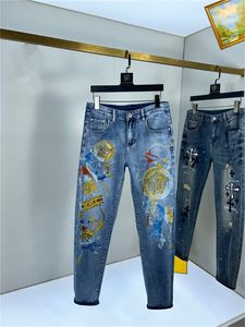 Jeans pour hommes Designer Jeans Hommes Pantalons Lin Hip Hop Hommes En détresse Ripped Biker Slim Fit Moto Denim pour B6