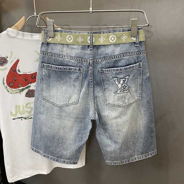 Jeans pour hommes Designer Couleur claire Jeans percés pour hommes 2022 Été mince short en vrac marque à la mode imprimé pantalon décontracté à 5 points 12MD