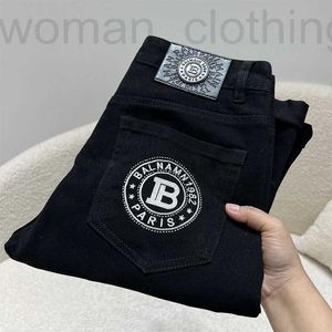 Jeans pour hommes Designer Light Pure Black Jeans pour hommes broderie haute sens tempérament simple affaires élastique pantalons décontractés UP9E