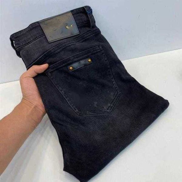 Diseñador de jeans para hombres Luxury otoño e invierno Simple High End Fashion Fashion Craft Wash European Goods elásticos Fit Small Legal Jeans 1H1Y