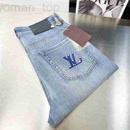Jeans para hombres Diseñador Jeans de diseñador de lujo para hombres Pantalones elásticos con estampado de letras clásicas Tamaño de lavado casual 42 C7A0