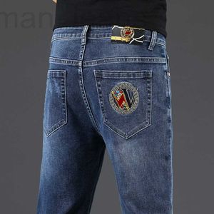 Jeans pour hommes designer Medusa jeans brodés pour hommes 2021 mode automne et hiver tout nouveau pantalon ajusté élastique de haute qualité URKO