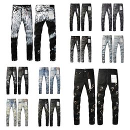 Designer de jeans pour hommes leggings masculins à la broderie déchirée de broderie de peinture à legging droit mince de mode masculine de mode masculine marque vintage pantalon moto