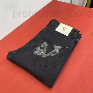 Jeans pour hommes Designer jeans pour hommes pantalons de créateur shorts jogging pantalons de survêtement noirs 1v imprimé lavé pantalon d'accès à glissière leggings décontractés LJD6