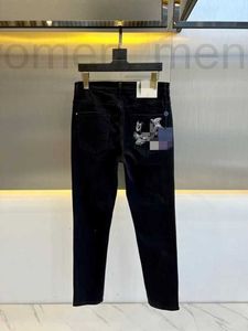 Heren jeans ontwerper heren slanke magere potloodbroek afslanking paarse ontwerper mode verontruste gescheurde fietsers geprinte patchwork wijd uitlopende jeans o94x