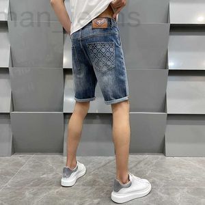 Designer de jeans pour hommes Nouveau short en jean européen pour la tendance décontractée des hommes, pantalon moyen à volants et beau, jambe droite mince d'été cinq pièces imprimées 44BT