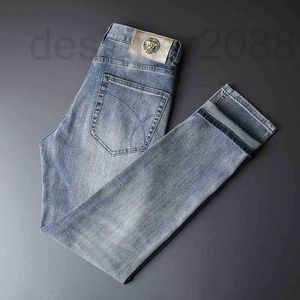 Heren jeans ontwerper nieuwe hoge elastische jeans medusa mannen slanke dunne casual licht luxe kleine voet lang broek merk modehorloge niet inbegrepen l88f