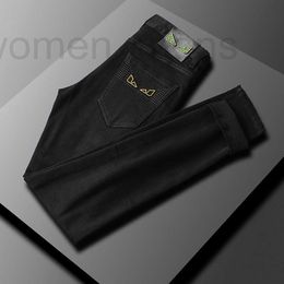 Jeans pour hommes Designer Nouveaux jeans, hommes noirs, brodés, légèrement élastiques, petits pieds d'automne et d'hiver, pantalons longs LBPQ