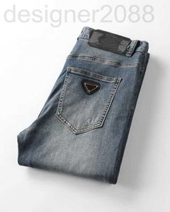 Jeans pour hommes Designer Nouveau style de petits pieds usés Pantalons en denim en vedette F0OE