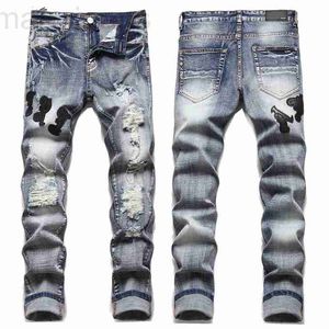 Jeans para hombres Diseñador personalizado Guapo Jean Hombres Moda Marca Pegado Paño Bordado Insignia Agujero Tendencia Casual Versión coreana Elástico Pequeño Pie Juventud C3W6