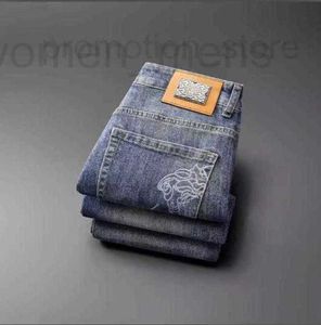 Jeans masculin Designer Quality European Saisonal Blue 3D Jeans masculins lavés imprimés, polyvalent élastique Slim Fit Small Straight Leg Pantal